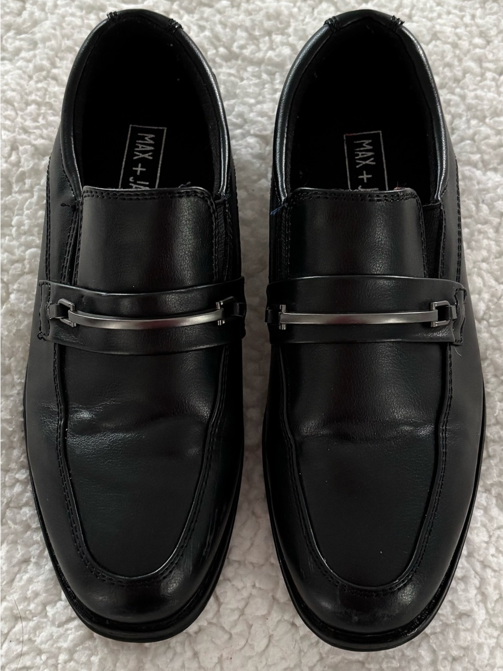 Max + Jake Boy’s Black Leather Slip-On Loafers Size 4